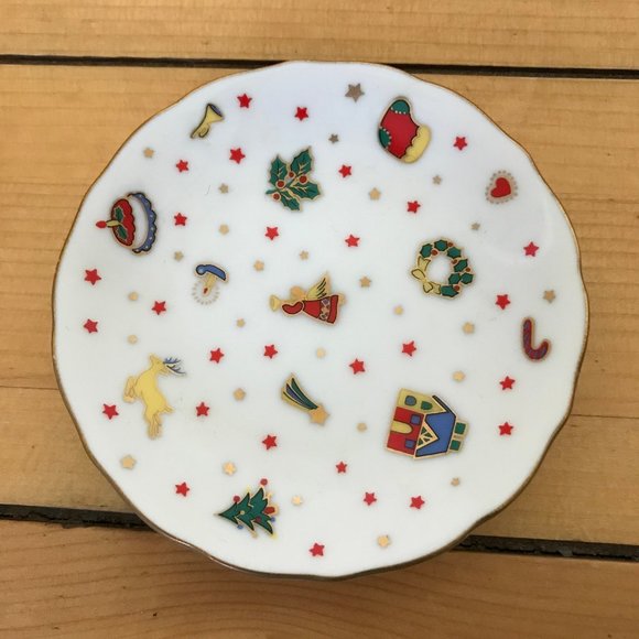 Utsuwakan by Maebata Mini 4" Christmas Candy Dish Small Saucer Plate Set of 2 - Picture 5 of 5